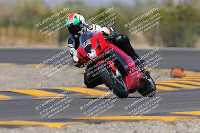 media/Oct-03-2022-Moto Forza (Mon) [[5f077a3730]]/Intermediate Group/Session 3 (Turn 3)/